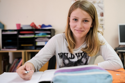 Jeune en classe