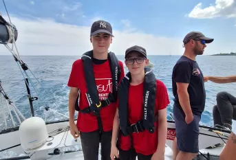 Eliot et Ezio à bord de l'IMOCA