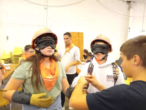 Jeunes en activités à Lourdes
