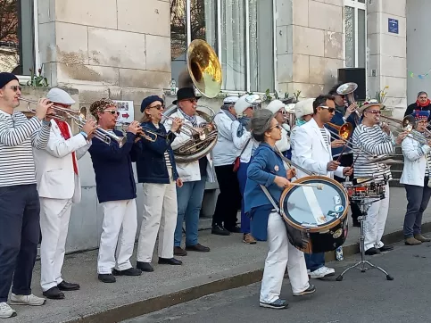 La fête continue au siège de la fondation